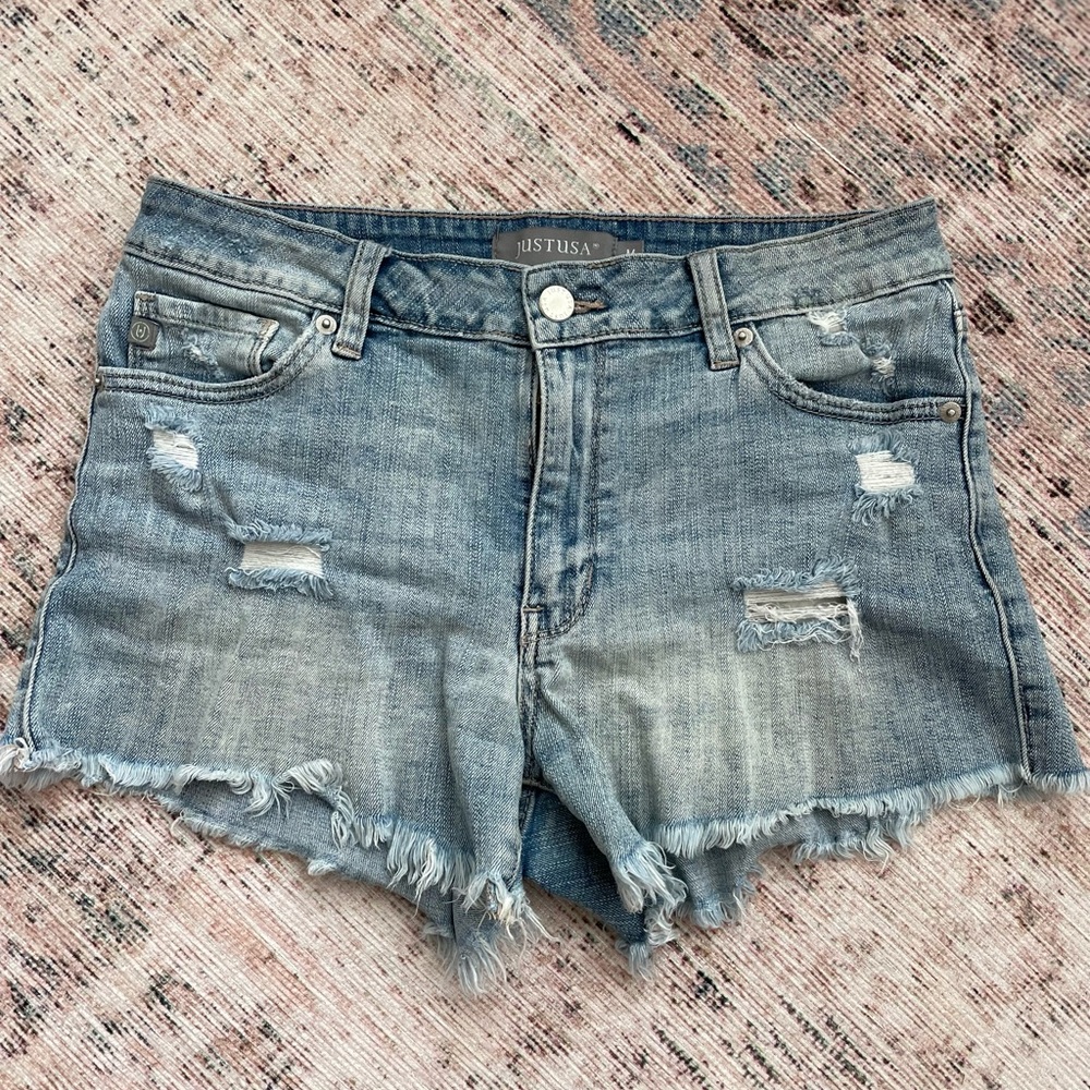 Just USA Stretchy Distressed Denim Shorts | Boutique Brand | High Waist | Sz M
